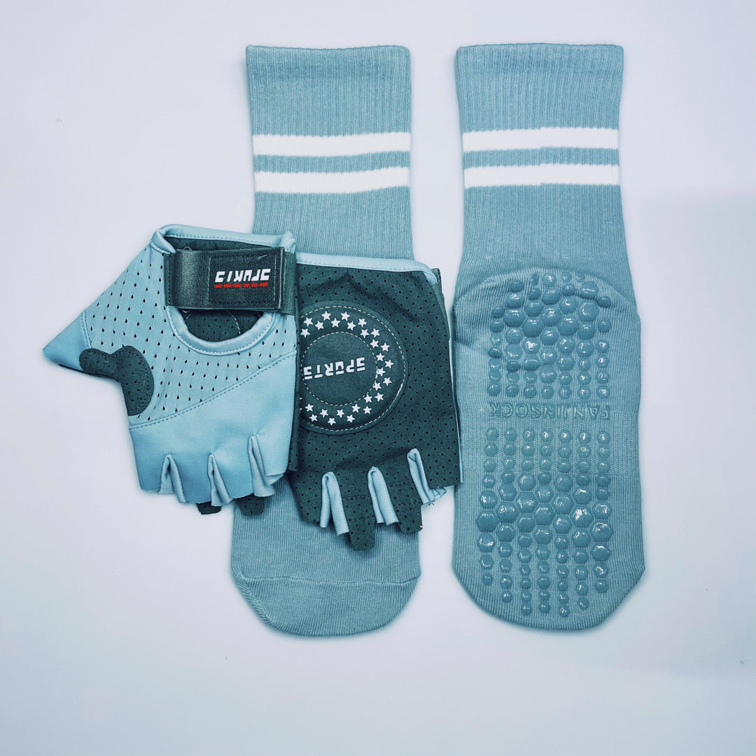 Shades of Blue Set: gloves, socks, gym towel